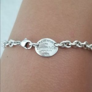 TIFFANY and CO pendant necklace